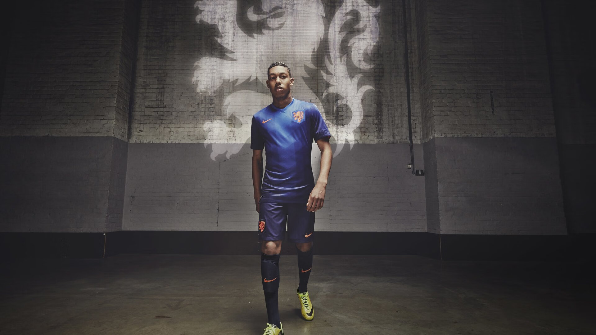 道格拉斯冲线瞬间点燃全场气氛，道格拉斯o2mc