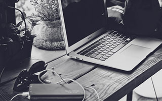 爱游戏官方-“极速投球与秒投战术：科技如何激发投手极限突破？——行业深度解析”